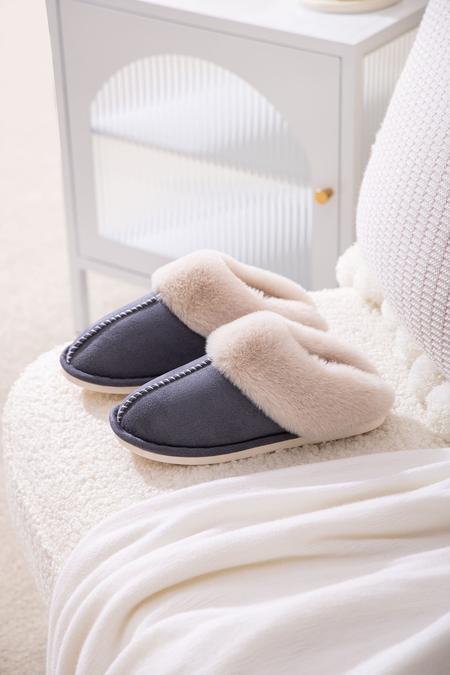 Winter Comfy Fluffy Fur Home Indoor and Outdoor Slipper Slider